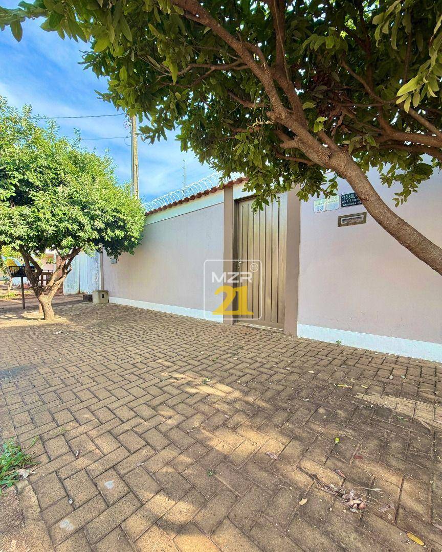 Casa, 3 quartos, 255 m² - Foto 1