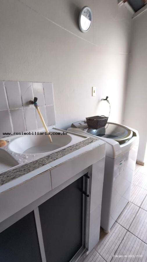 Casa à venda com 2 quartos, 56m² - Foto 30