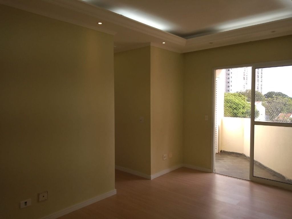 Apartamento à venda com 3 quartos, 67m² - Foto 1