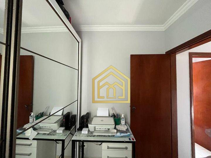 Apartamento à venda com 3 quartos, 71m² - Foto 3