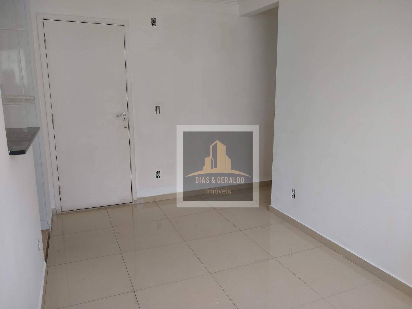 Apartamento para alugar com 2 quartos, 45m² - Foto 11