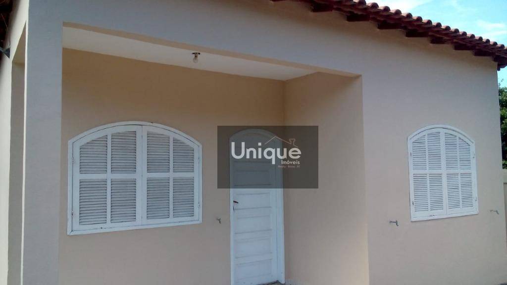 Casa de Condomínio à venda com 2 quartos, 130m² - Foto 2