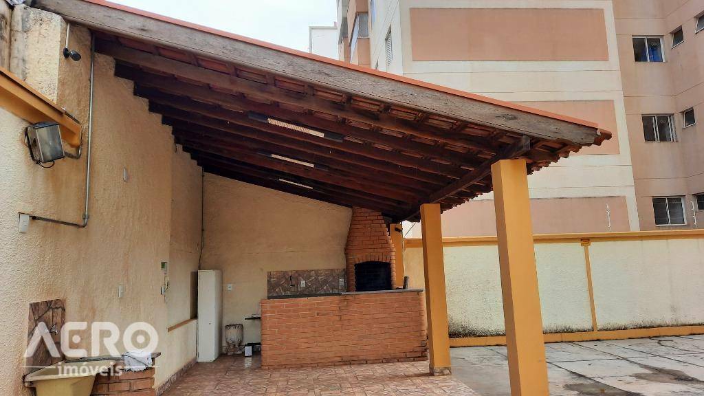 Apartamento à venda com 3 quartos, 97m² - Foto 7