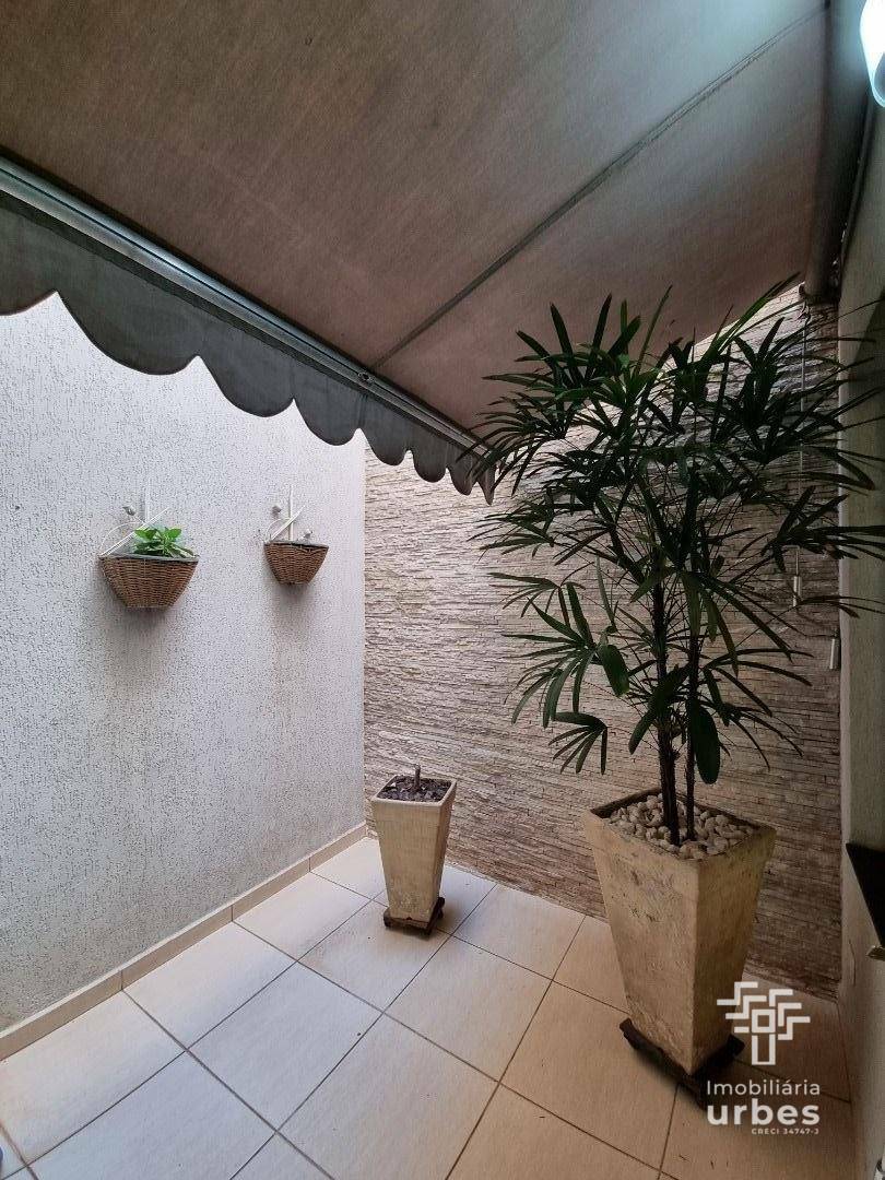 Casa à venda com 3 quartos, 198m² - Foto 6