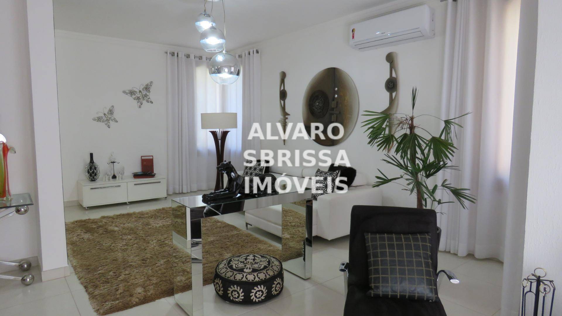 Casa de Condomínio à venda com 3 quartos, 350m² - Foto 4