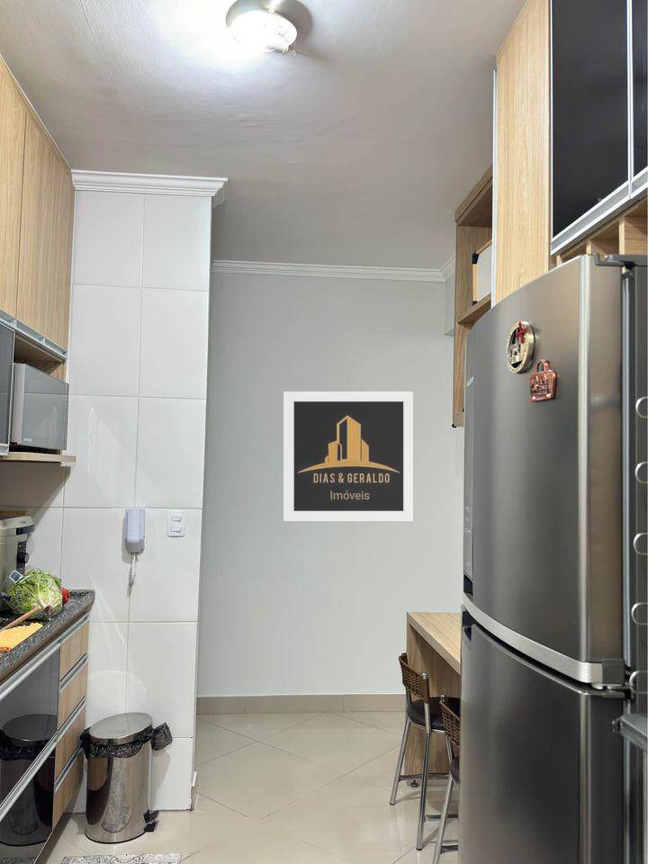 Apartamento à venda com 2 quartos, 55m² - Foto 10