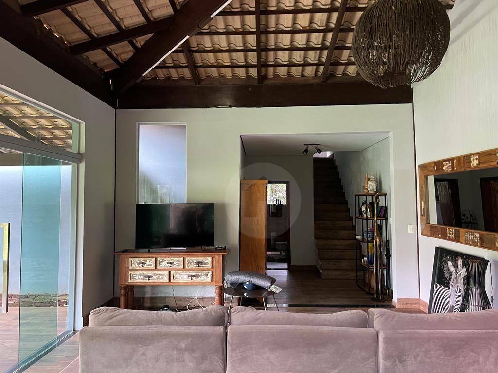 Casa à venda com 2 quartos, 250m² - Foto 7