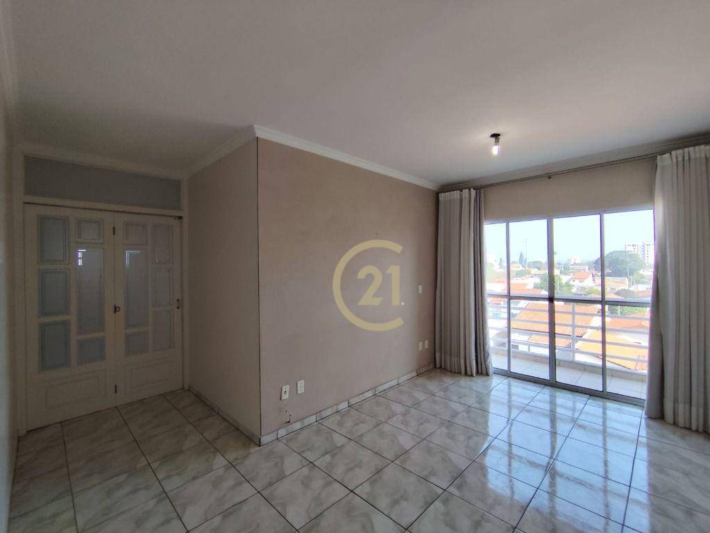 Apartamento à venda com 3 quartos, 96m² - Foto 1