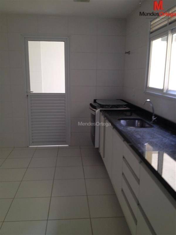 Apartamento à venda com 3 quartos, 118m² - Foto 12