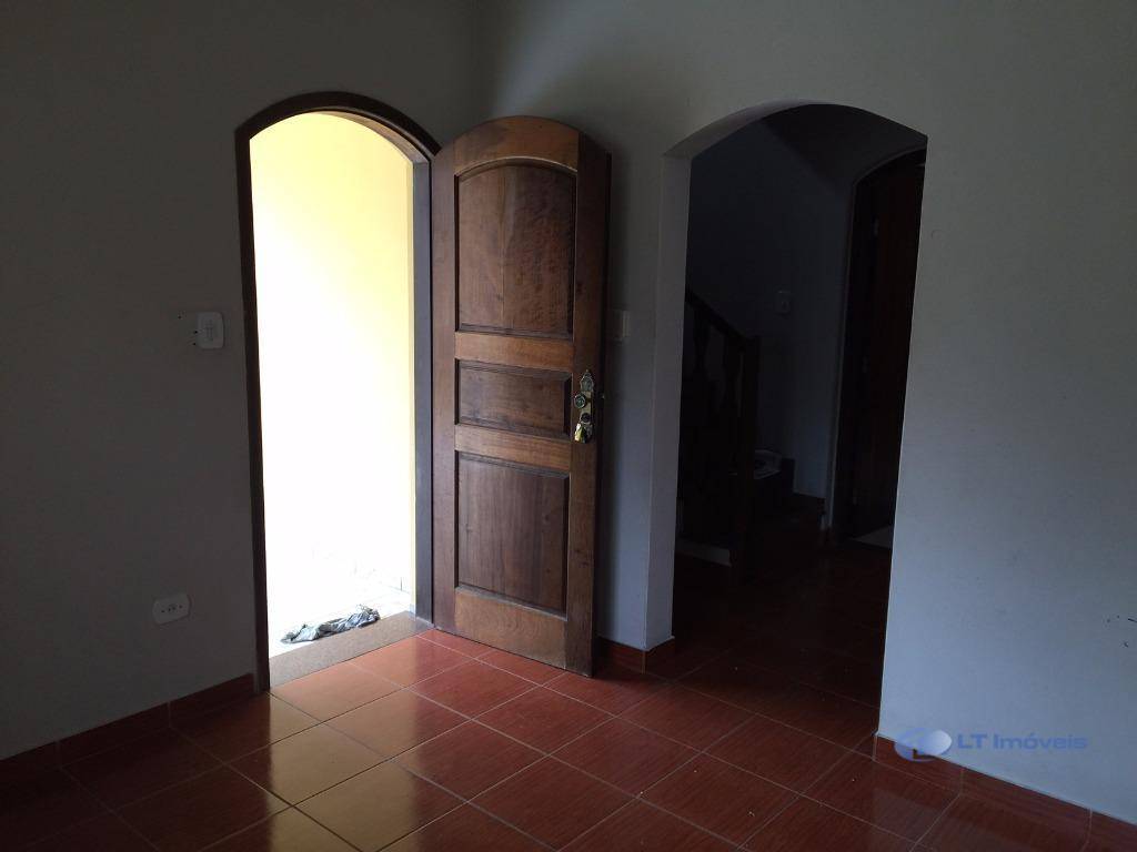 Sobrado para alugar com 3 quartos, 160m² - Foto 9