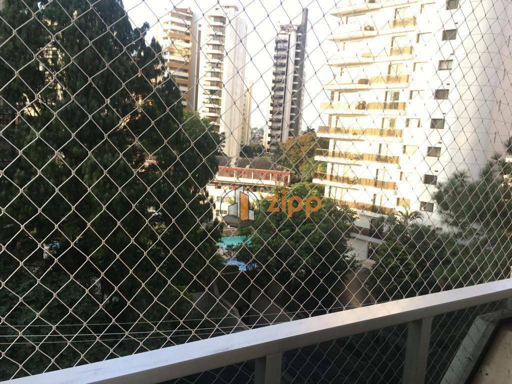 Apartamento à venda com 3 quartos, 186m² - Foto 17