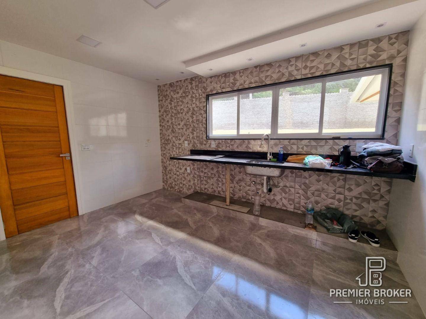 Casa de Condomínio à venda com 4 quartos, 230m² - Foto 18