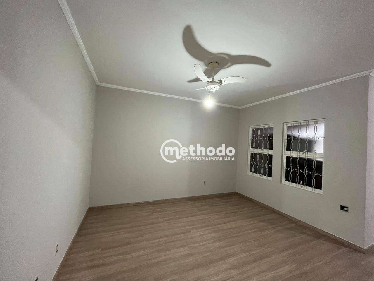 Casa à venda com 3 quartos, 170m² - Foto 5