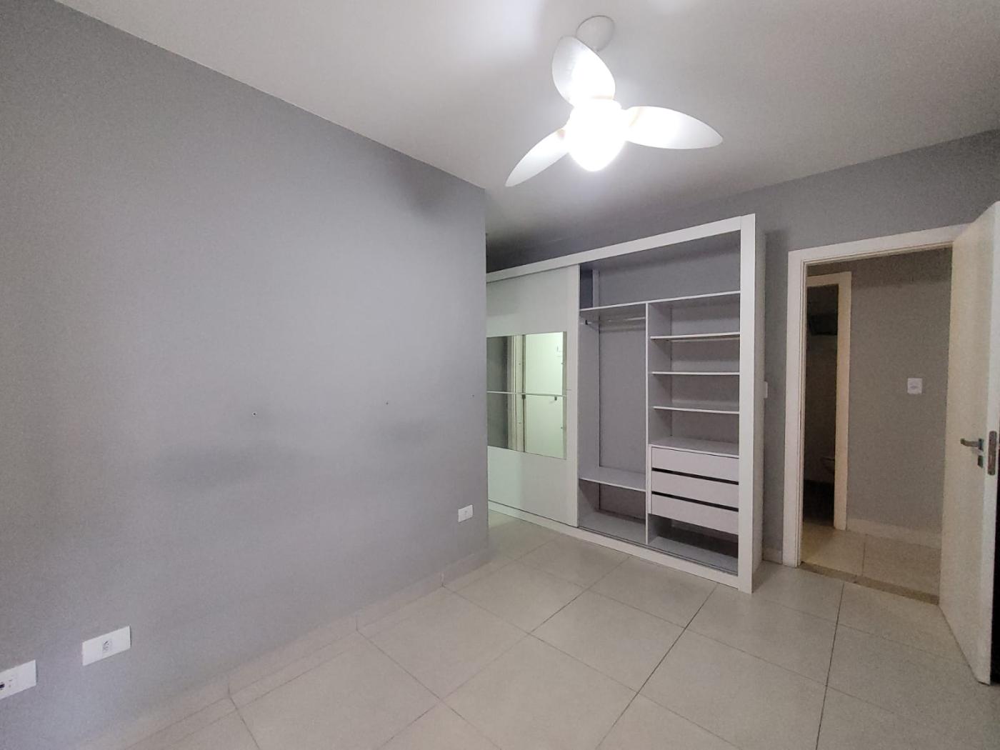 Apartamento à venda com 3 quartos, 124m² - Foto 17