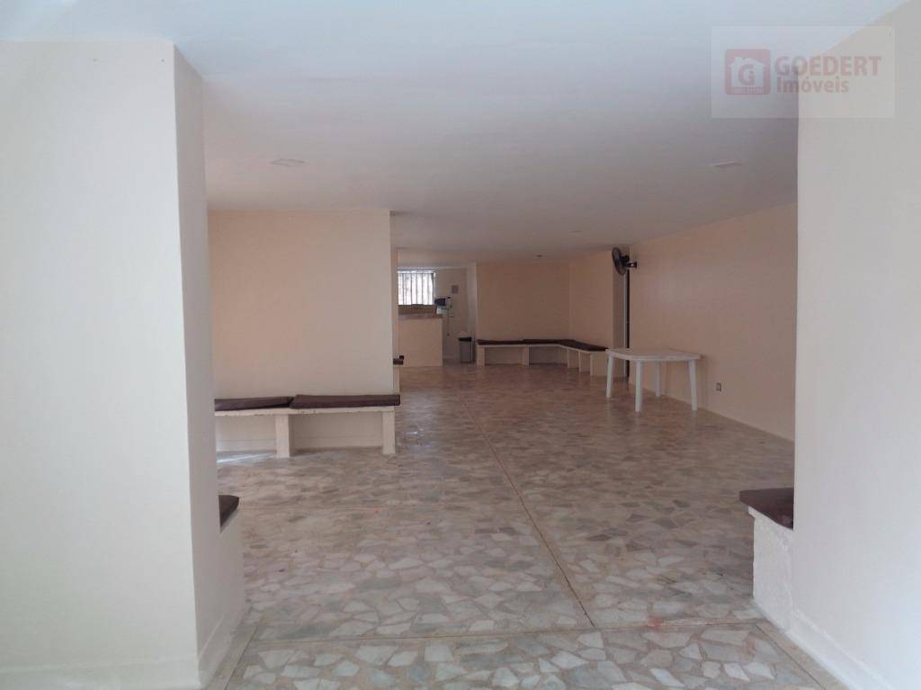 Apartamento para alugar com 1 quarto, 42m² - Foto 25