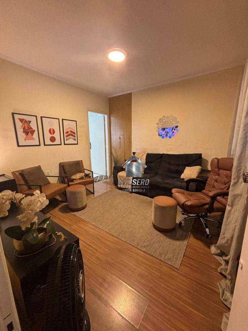 Casa, 4 quartos, 275 m² - Foto 1