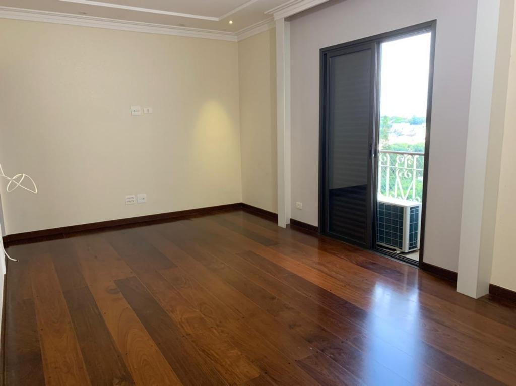 Apartamento para alugar com 4 quartos, 232m² - Foto 22