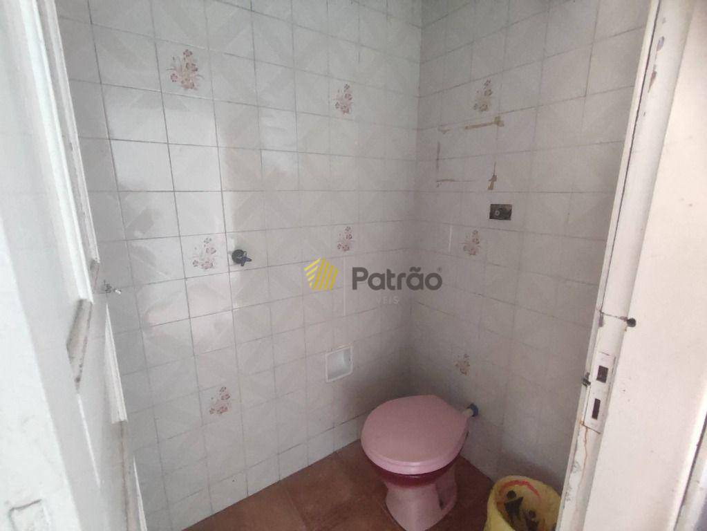 Sobrado para alugar com 4 quartos, 236m² - Foto 7