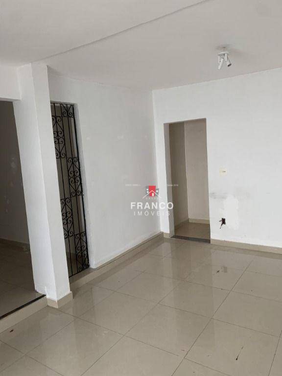 Casa à venda com 4 quartos, 190m² - Foto 16