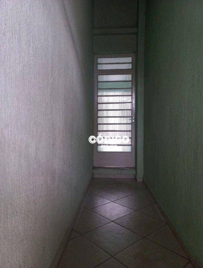 Sobrado à venda e aluguel com 3 quartos, 230m² - Foto 11