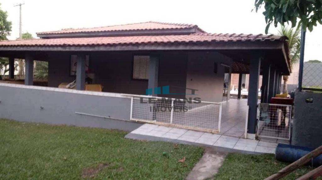 Chácara à venda com 3 quartos, 280m² - Foto 2