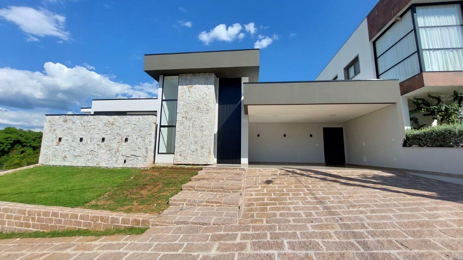 Casa de Condomínio à venda com 3 quartos, 213m² - Foto 1