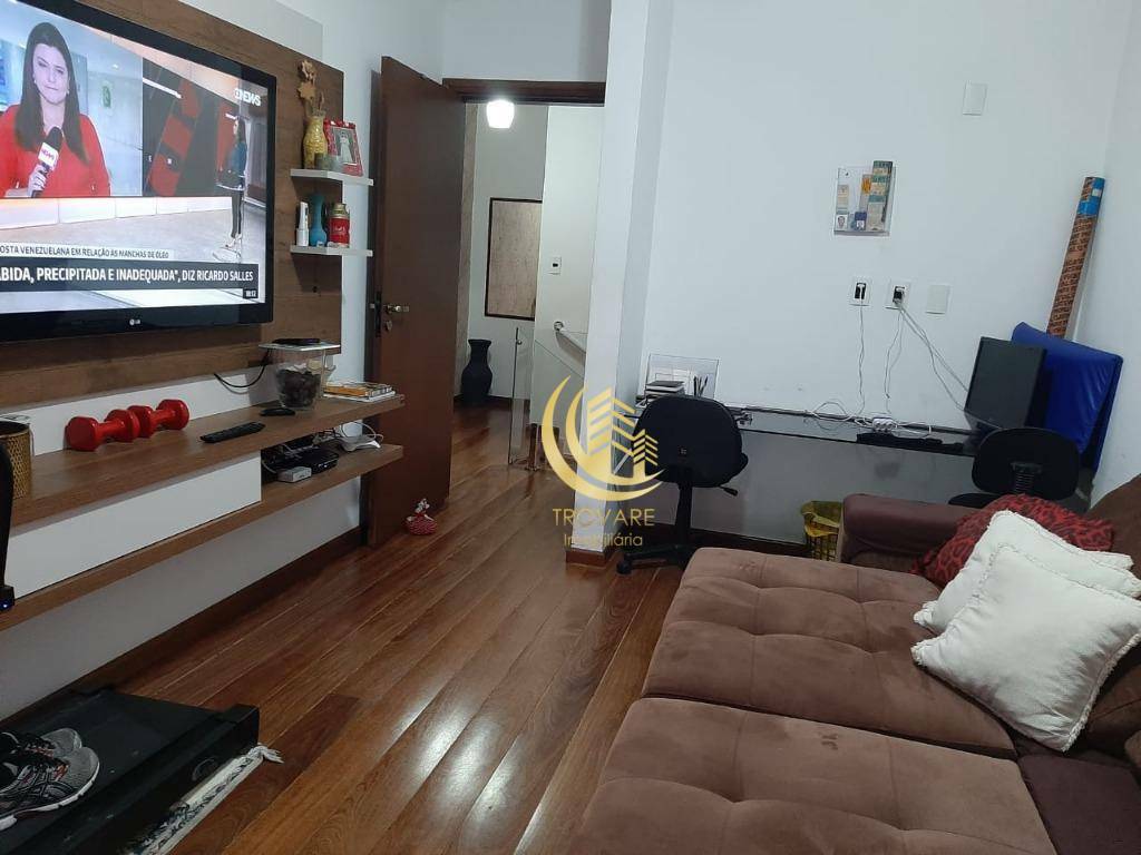 Sobrado à venda com 3 quartos, 270m² - Foto 1