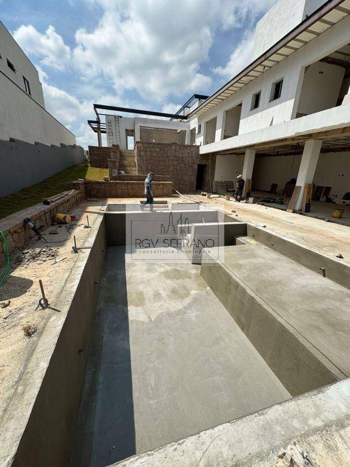 Casa de Condomínio à venda com 4 quartos, 640m² - Foto 1