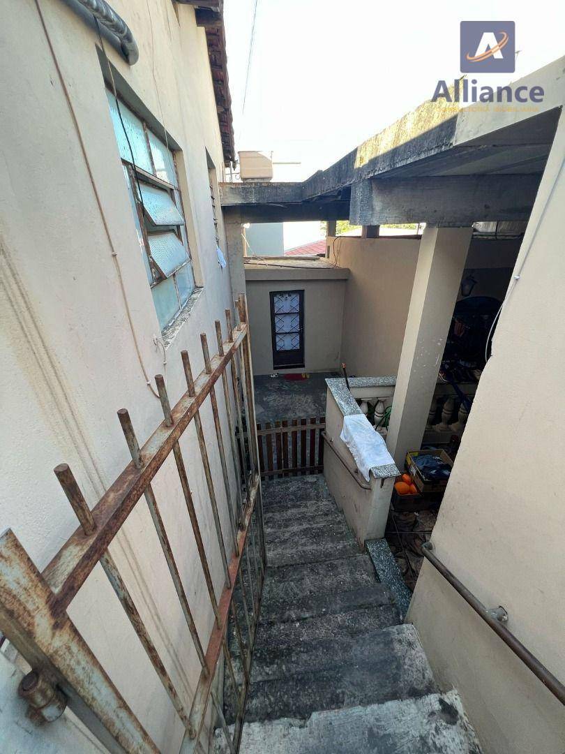 Casa à venda com 3 quartos, 250m² - Foto 12