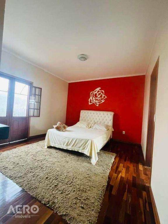 Casa à venda com 4 quartos, 278m² - Foto 7