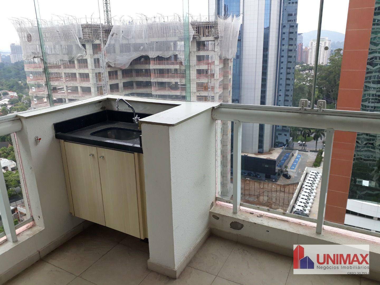 Apartamento à venda com 3 quartos, 253m² - Foto 3