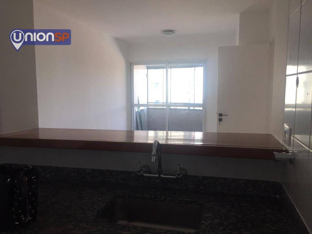 Apartamento à venda com 3 quartos, 72m² - Foto 2