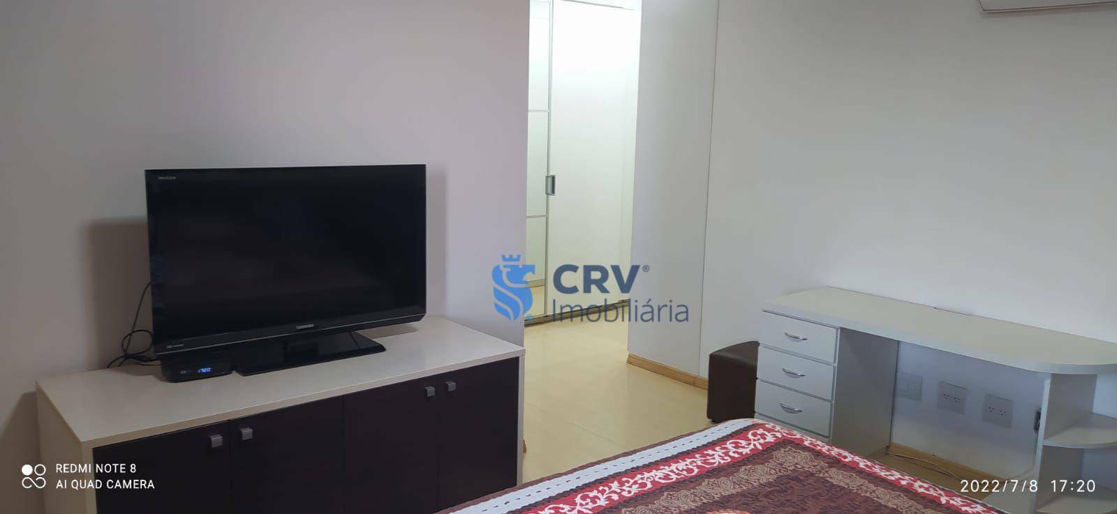 Apartamento à venda com 3 quartos, 217m² - Foto 2