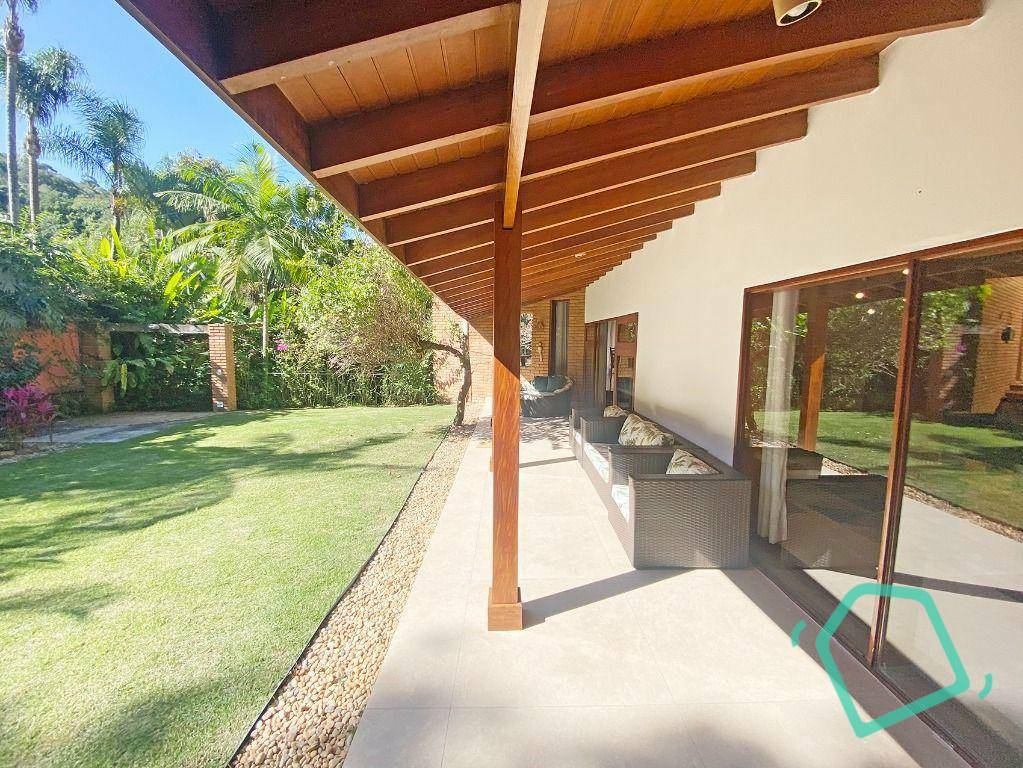 Casa de Condomínio à venda com 4 quartos, 368m² - Foto 30