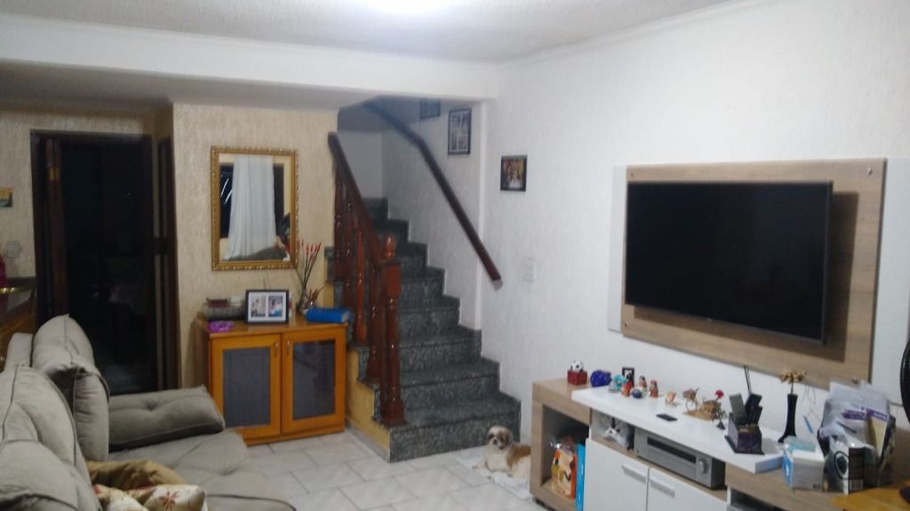 Sobrado à venda com 3 quartos, 160m² - Foto 4