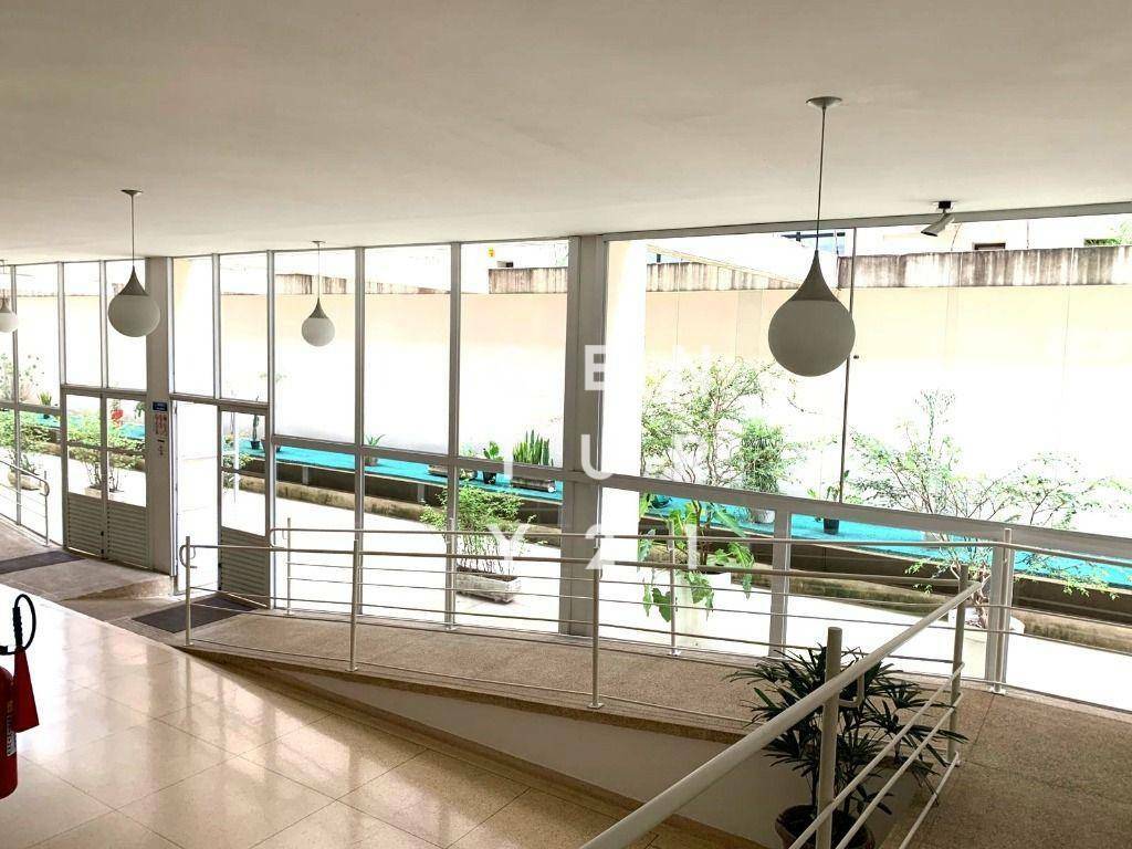 Apartamento à venda com 3 quartos, 83m² - Foto 19