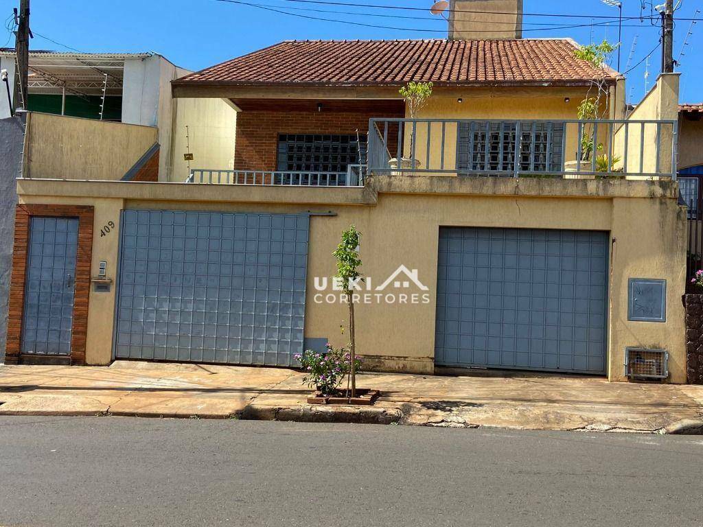 Casa à venda com 5 quartos, 272m² - Foto 1