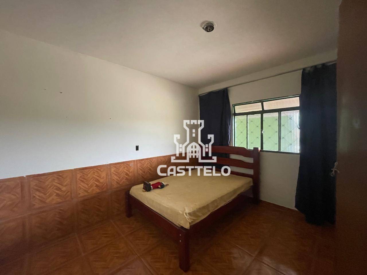 Casa à venda com 3 quartos, 70m² - Foto 2