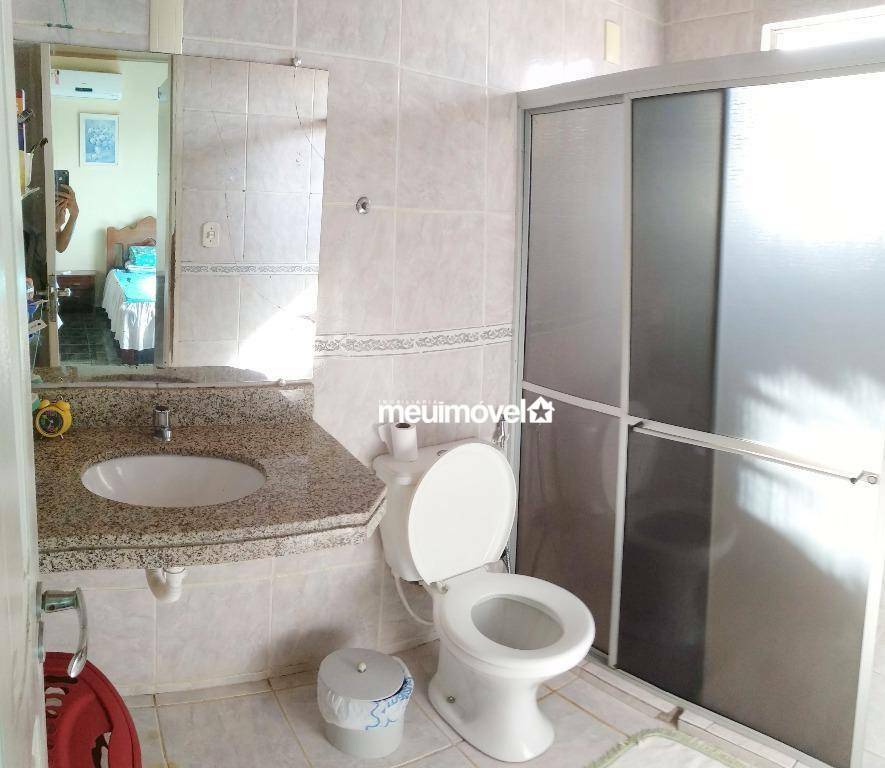 Casa à venda com 3 quartos, 300m² - Foto 8