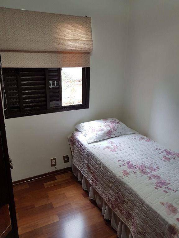 Apartamento à venda com 3 quartos, 95m² - Foto 8