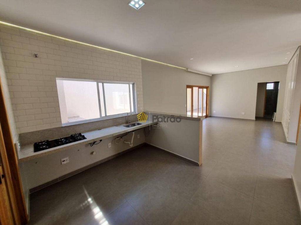 Sobrado à venda com 4 quartos, 270m² - Foto 18