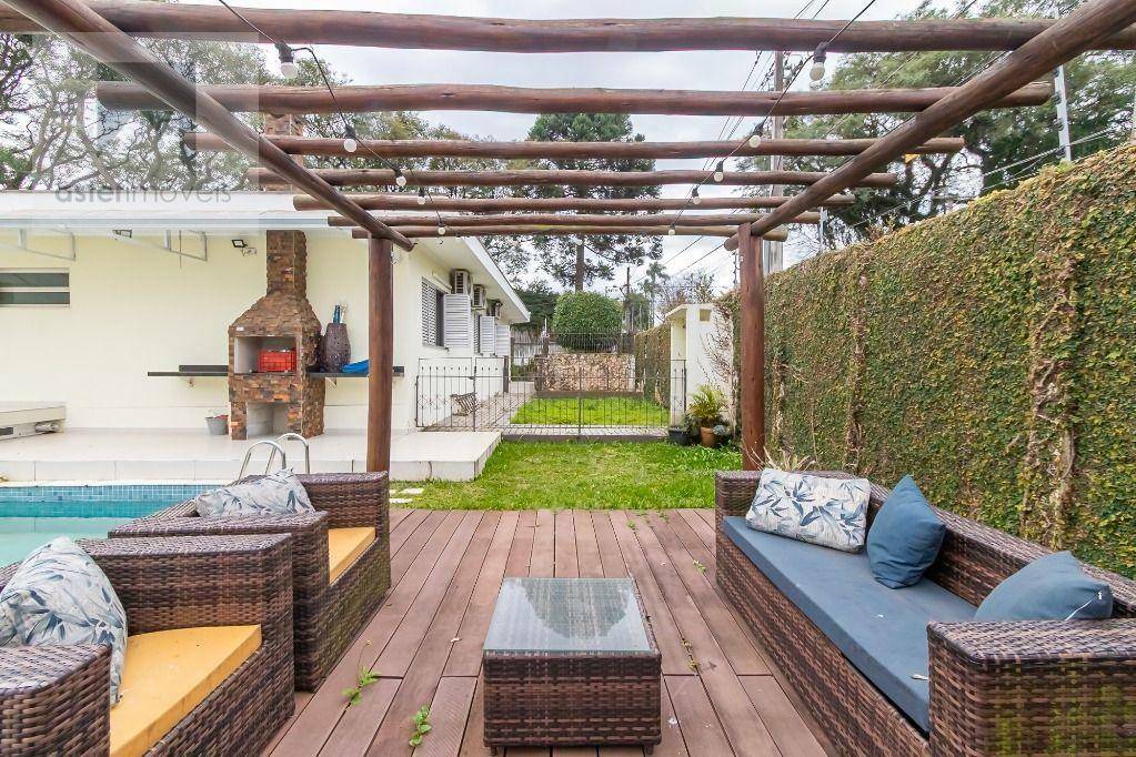 Casa para alugar com 4 quartos, 285m² - Foto 8