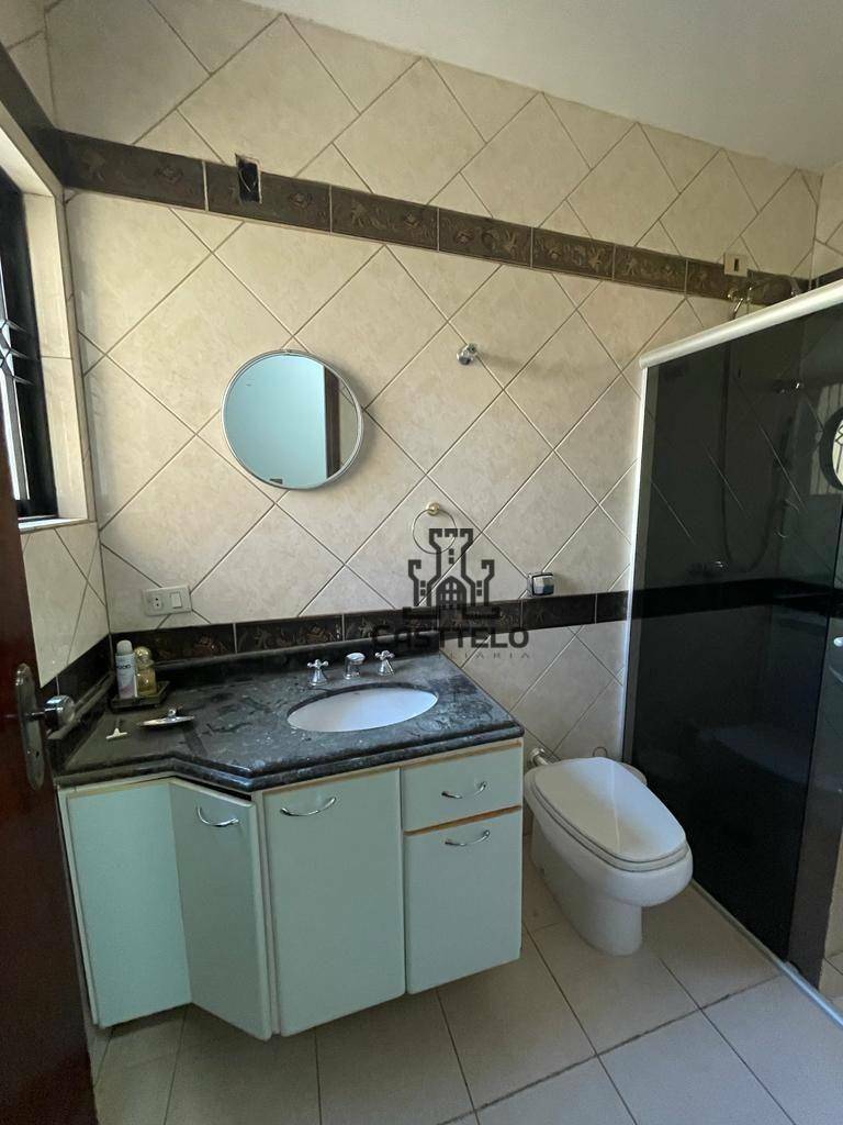 Casa à venda e aluguel com 4 quartos, 266m² - Foto 28