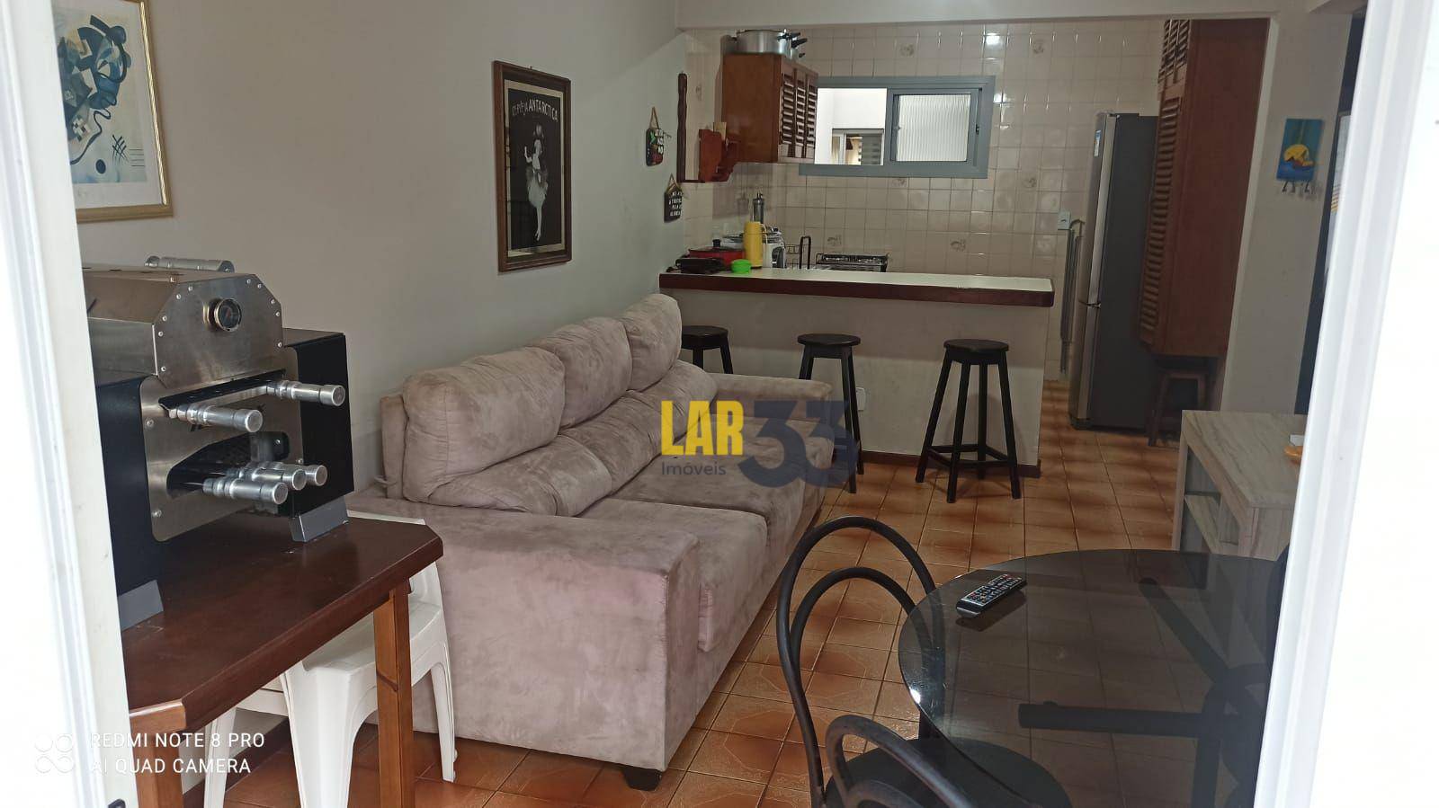 Apartamento à venda com 3 quartos, 131m² - Foto 1