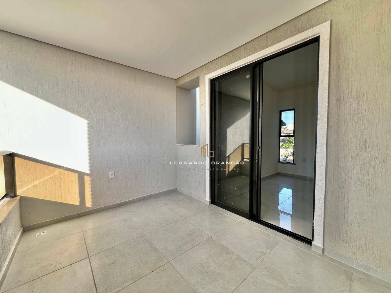 Casa à venda com 4 quartos, 162m² - Foto 12