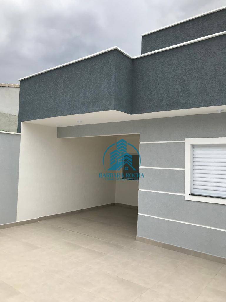 Casa à venda com 3 quartos, 105m² - Foto 2