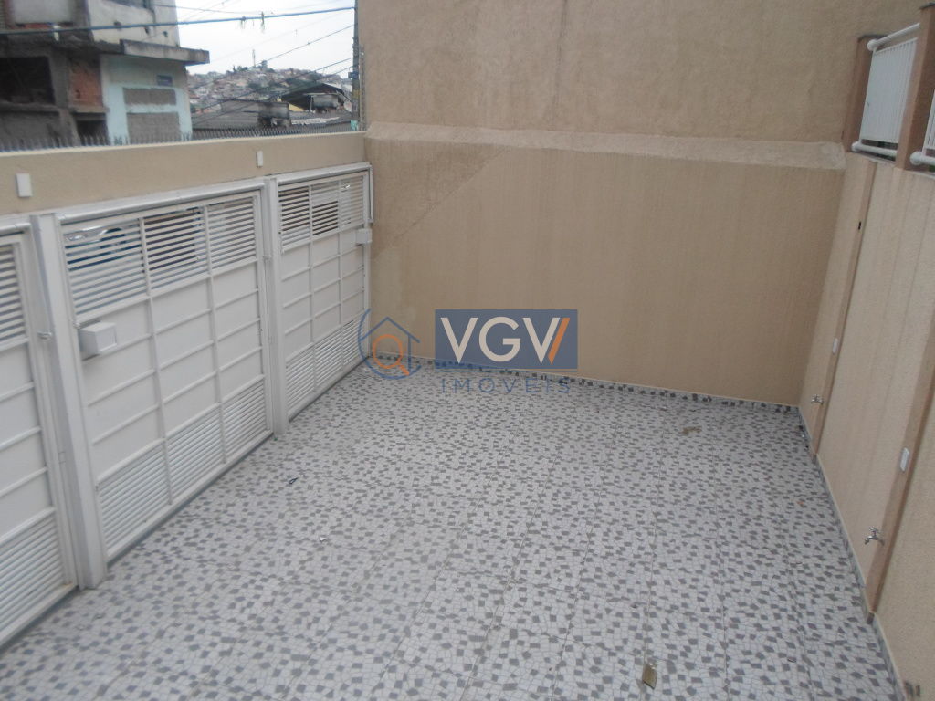 Casa à venda com 2 quartos, 70m² - Foto 9