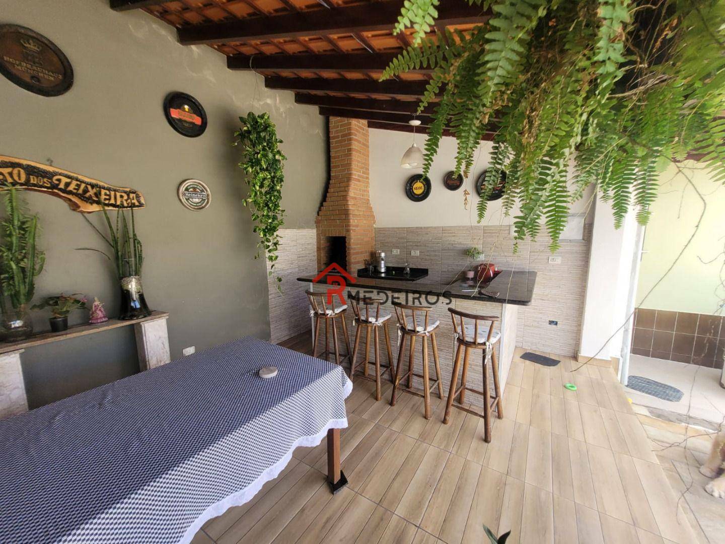 Casa à venda com 3 quartos, 300m² - Foto 3