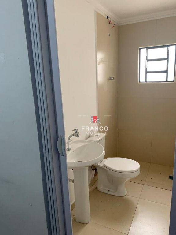 Casa à venda com 4 quartos, 190m² - Foto 12