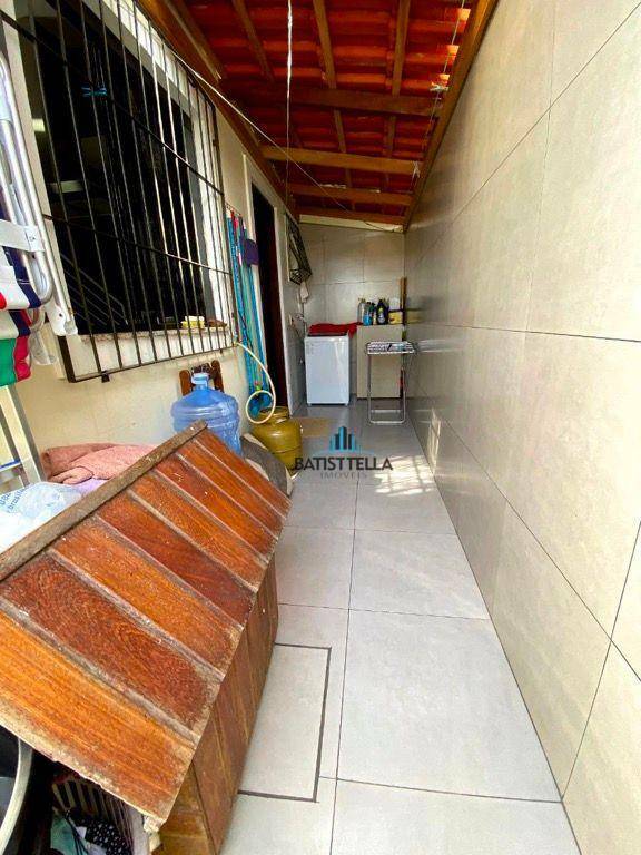 Sobrado à venda com 3 quartos, 97m² - Foto 14